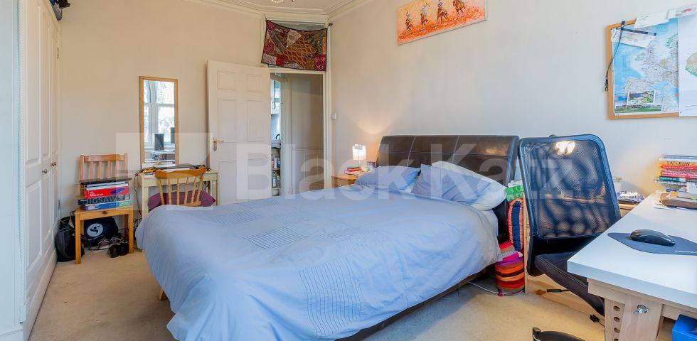 			HUGE 3 BED WITHIN A MANSION BLOCK!, 3 Bedroom, 1 bath, 1 reception Flat			 Morgan Road, Holloway 